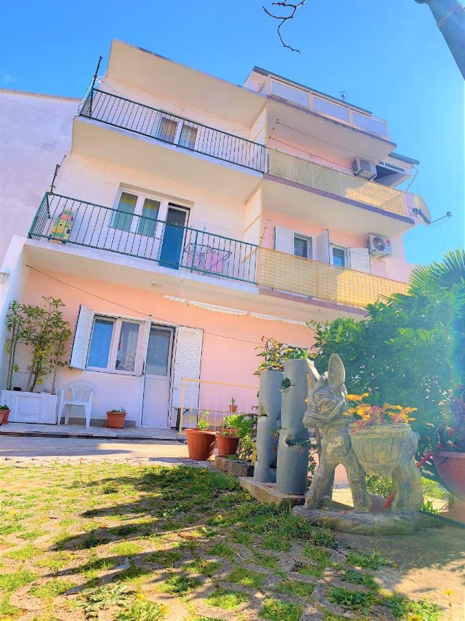 Roko Apartment House Primošten Exterior foto